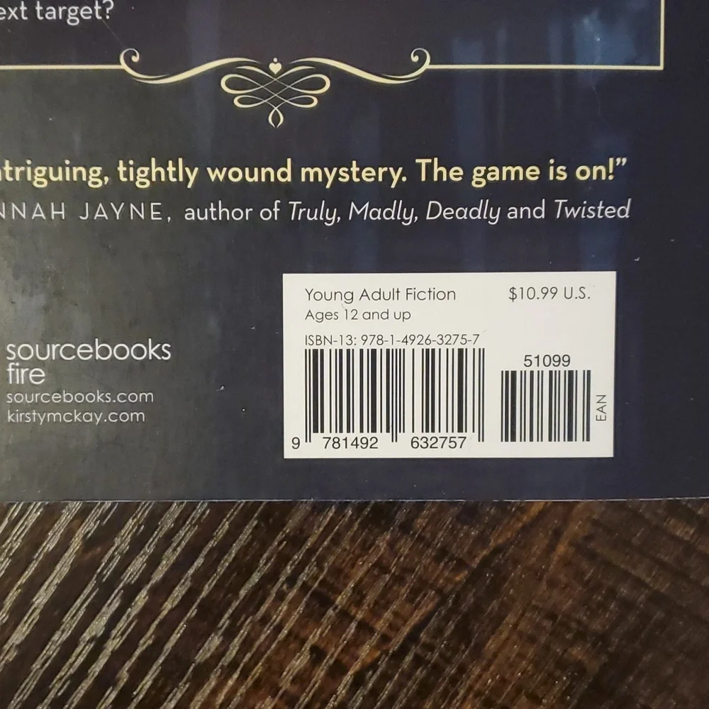 Adult fiction book - Picture 4 of 6